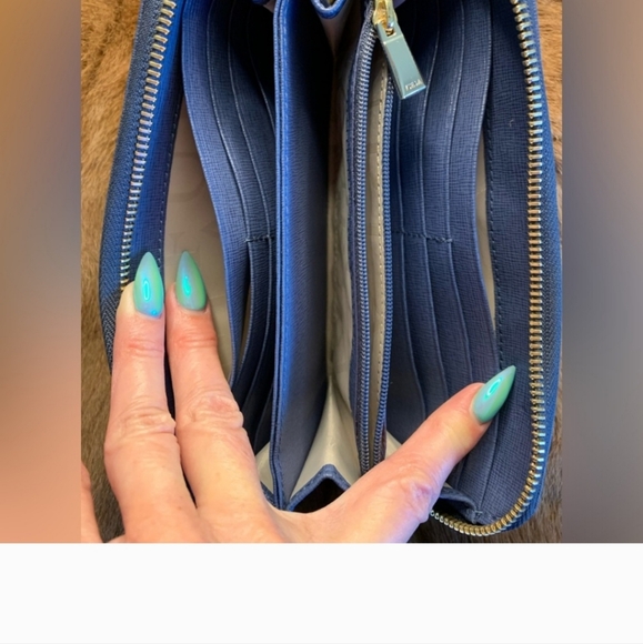 🌸Furla NWT…Large Zip Around Saffiano Leather Continental Blue Wallet!!🌸 - Picture 11 of 11